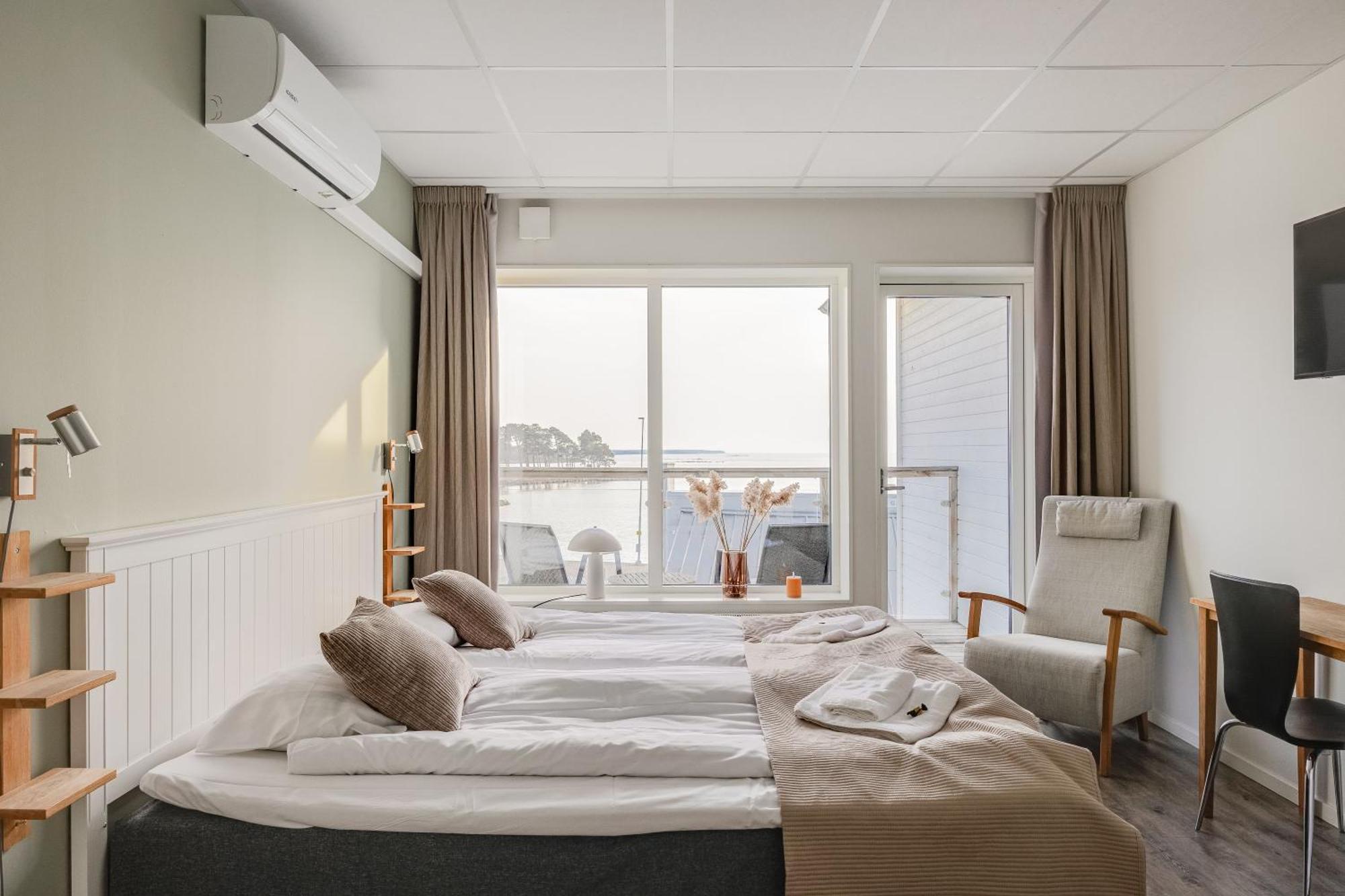 Hotell Hamnen Färjestaden Dış mekan fotoğraf